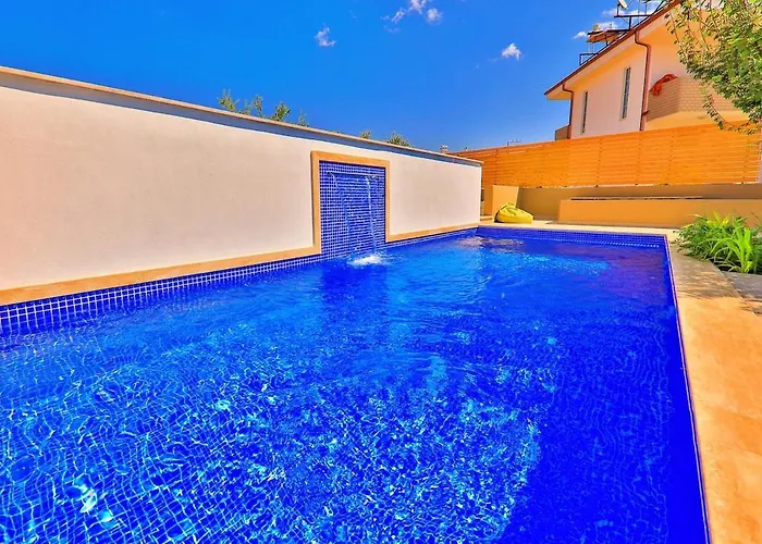 Вилла Comfortable With Pool *