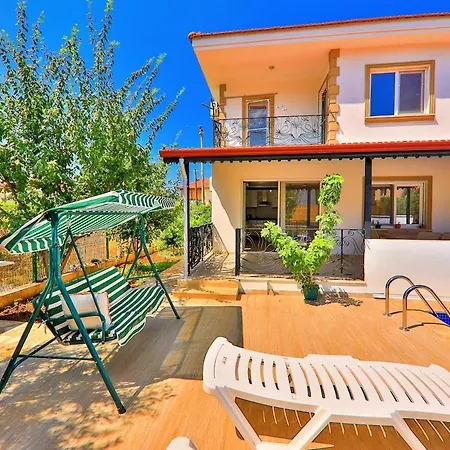 Comfortable With Pool *